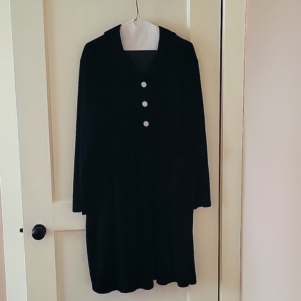 Coldwater Creek-Black velvet, collared, below the knee dress